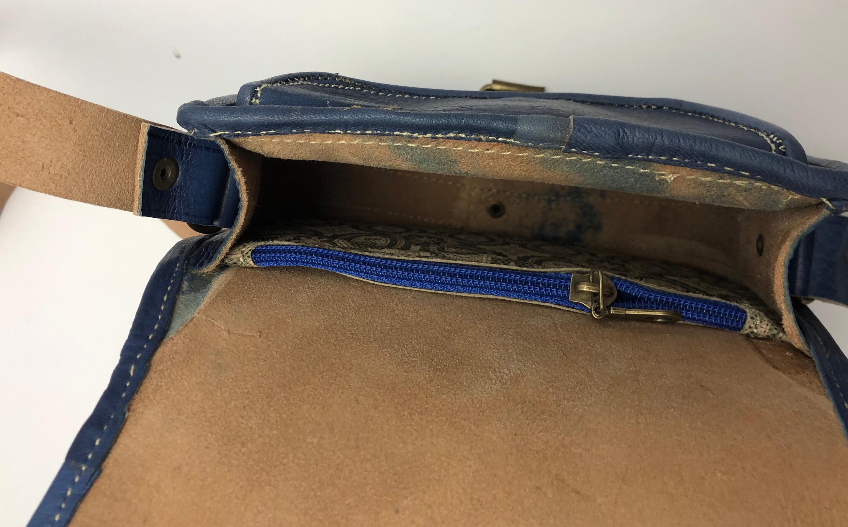 Kožená kabelka lovecká malá modrá