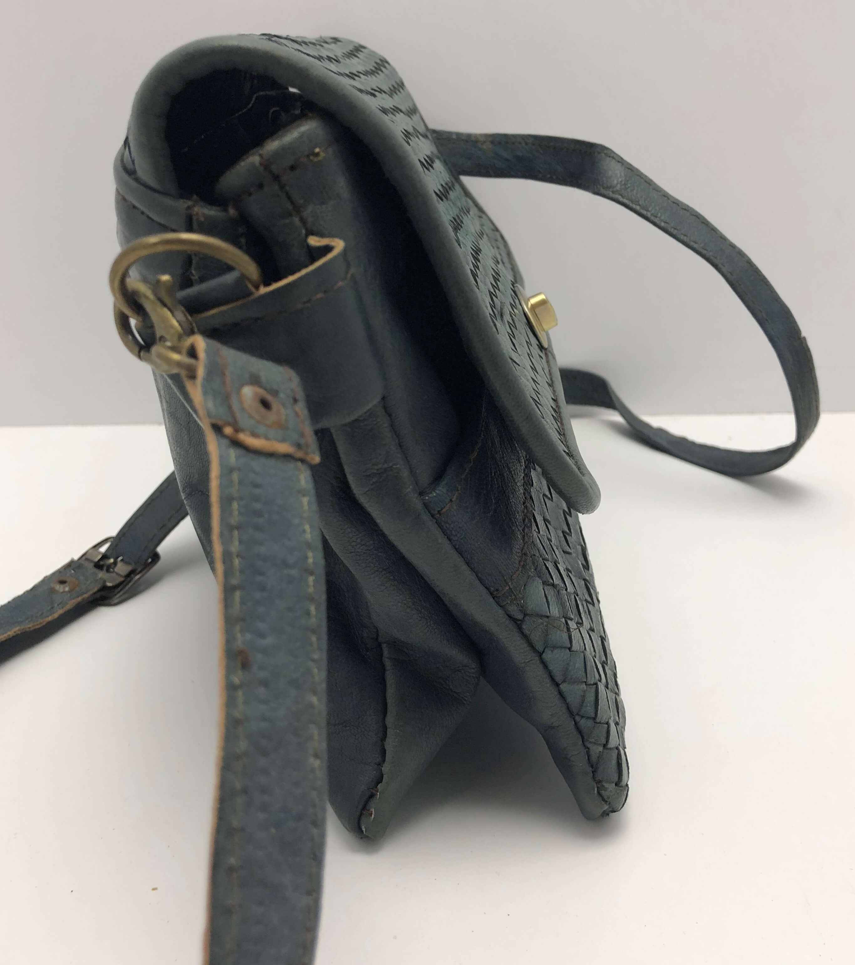 Kožená kabelka šedo-modrá