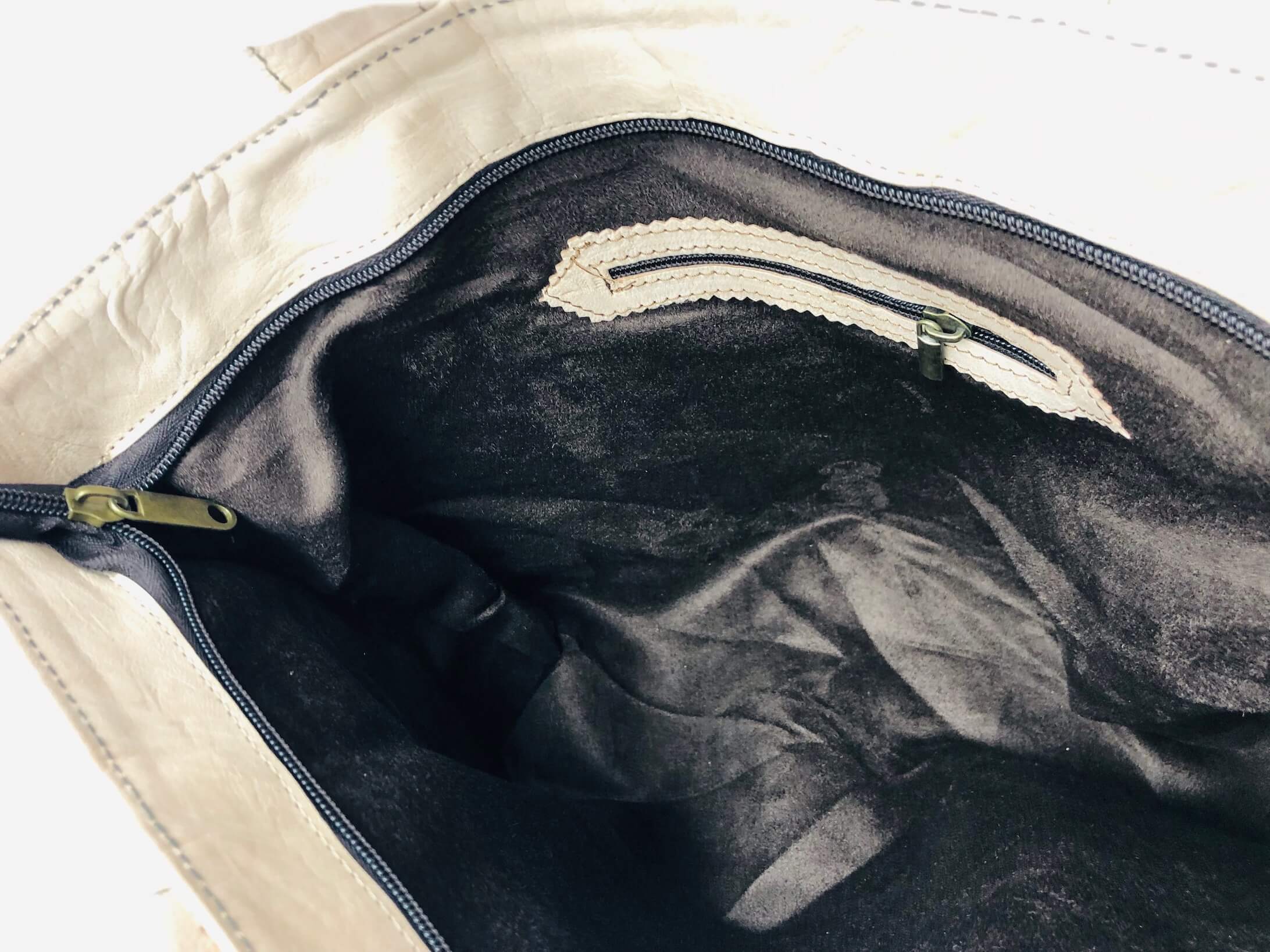 Dámská kožená kabelka s průpletem velbloudí MagBag