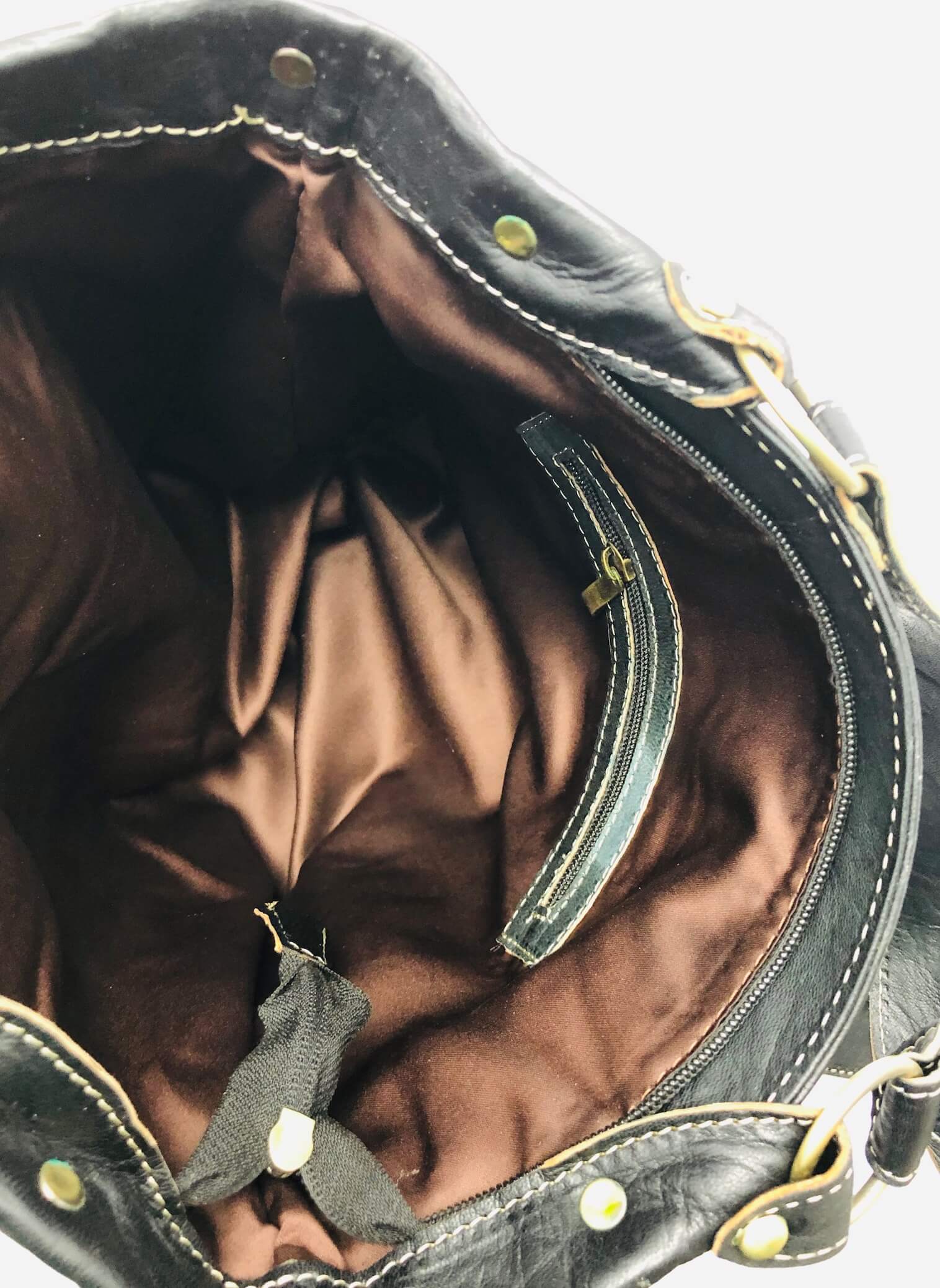 Kožená kabelka černá s druky