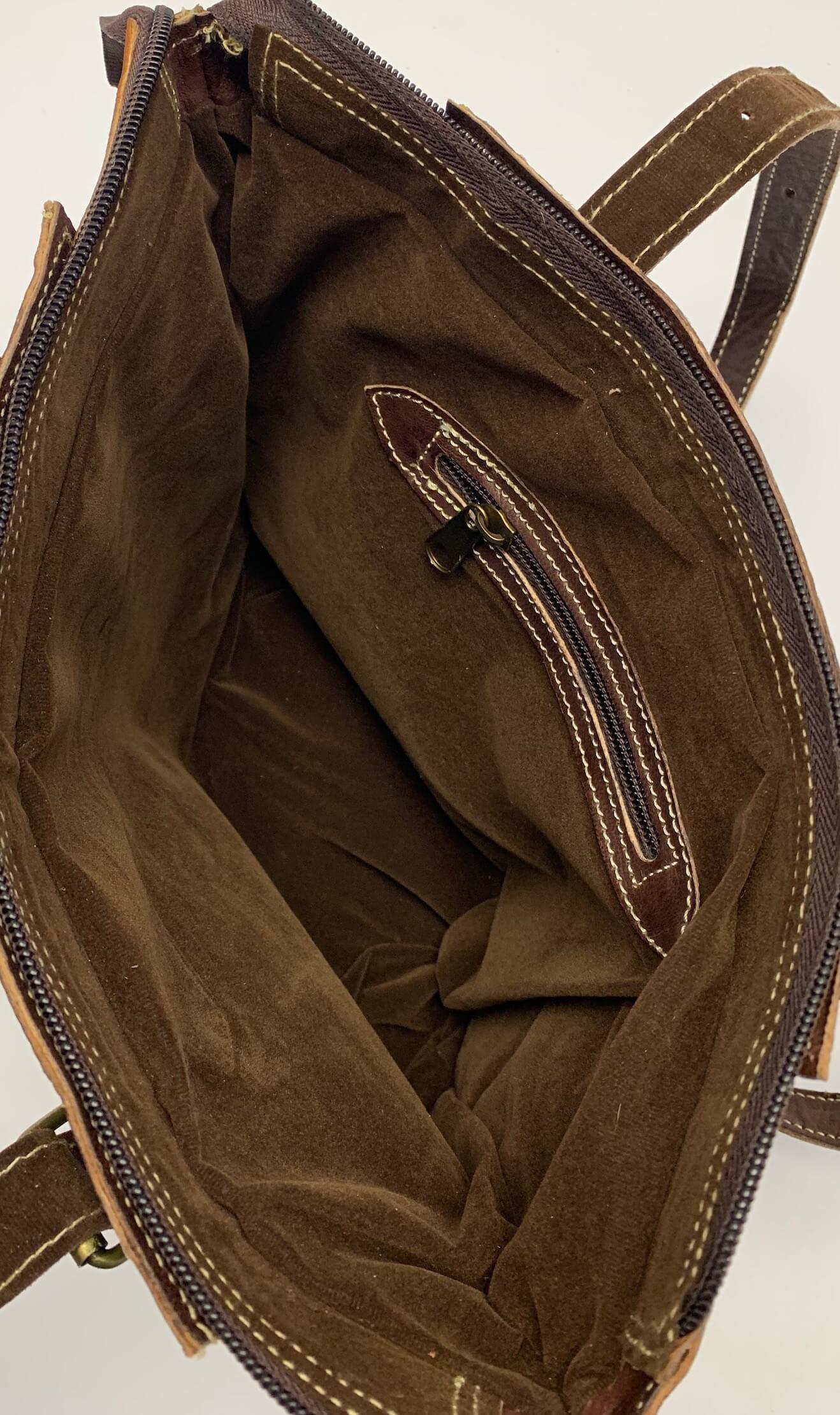 Dámská kožená kabelka s přezkami hnědá MagBag