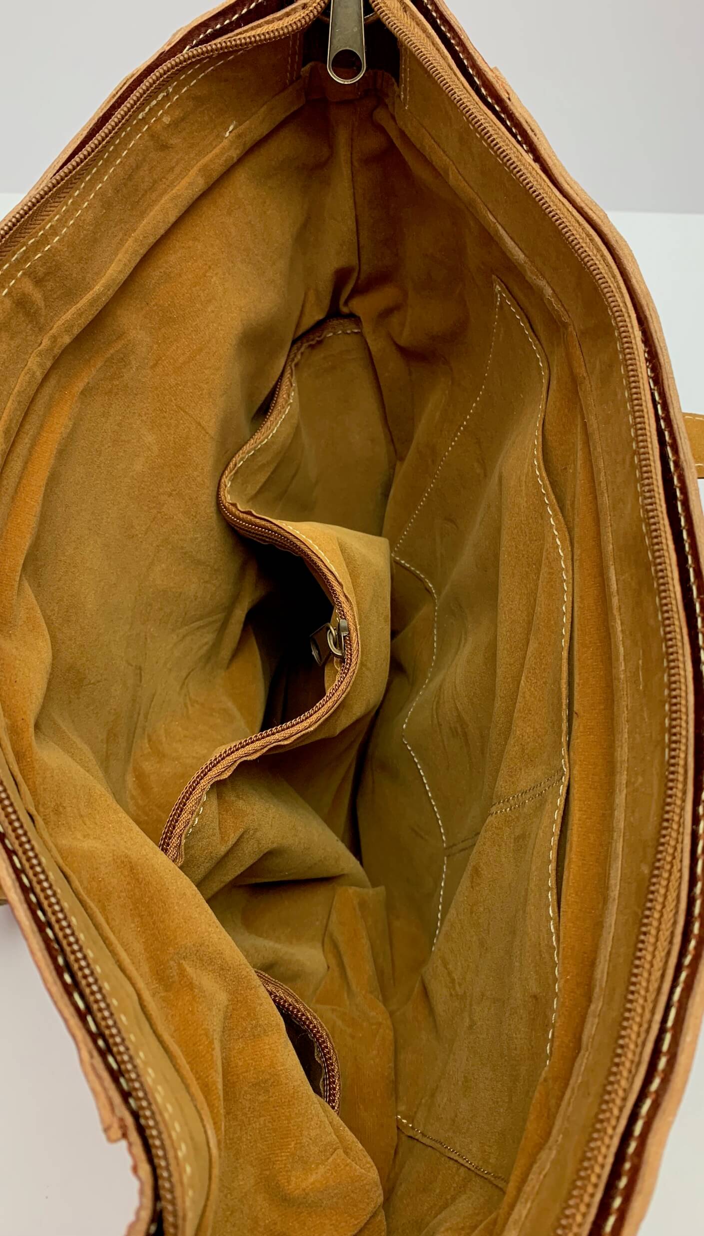 Dámská kožená kabelka s kapsou přírodní MagBag