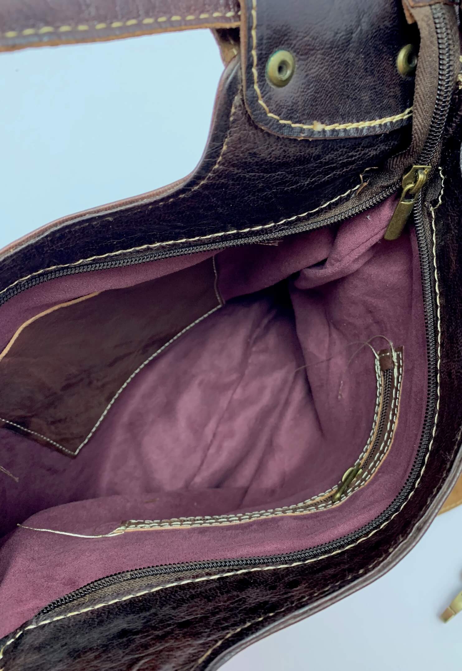 Kožená kabelka hnědá pevné uši