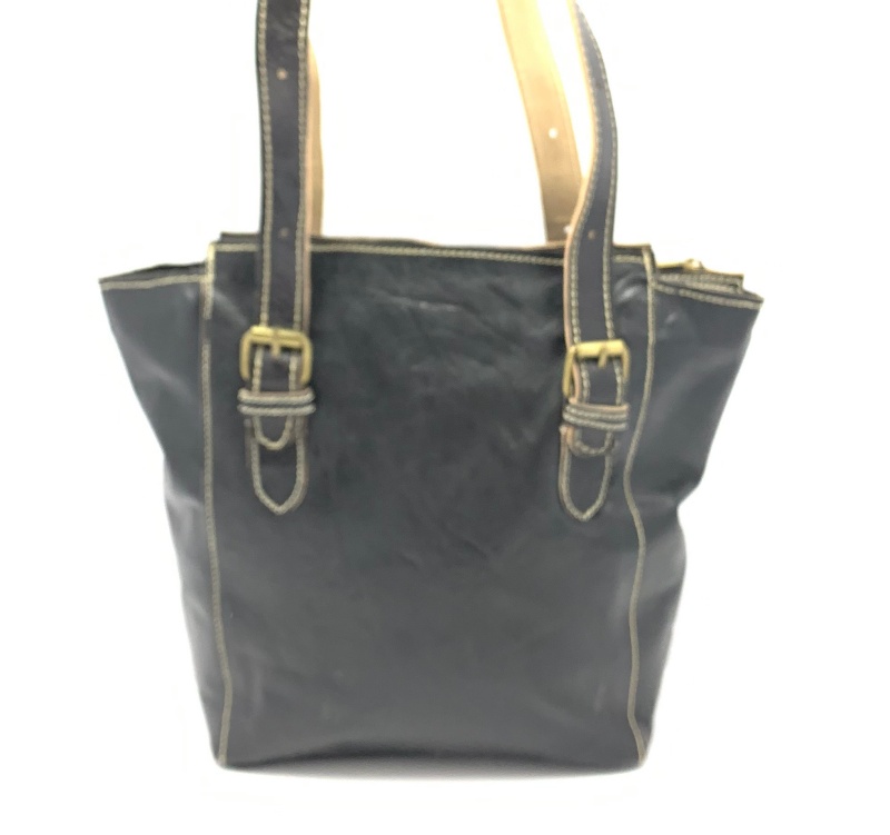 Dámská kožená kabelka s přezkami černá MagBag