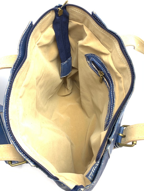 Dámská kožená kabelka s přezkami modrá MagBag