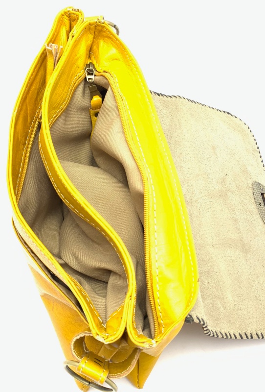 Kožená kabelka psaníčko žlutá MagBag