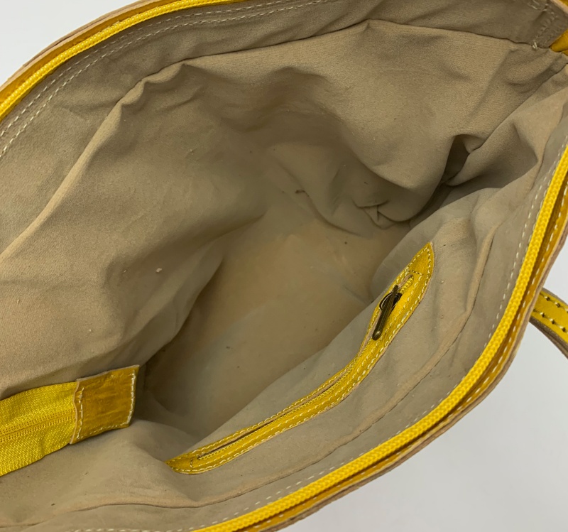 Kožená kabelka ozdobná kolečka žlutá MagBag