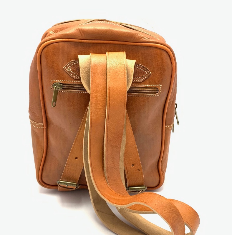 Kožený batoh obdelník přírodní MagBag 7 L