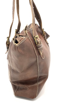 Dámská kožená kabelka s přezkami hnědá MagBag