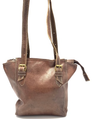 Dámská kožená kabelka s přezkami hnědá MagBag