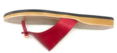 Dámské kožené pantofle s korálkem červené MagBag